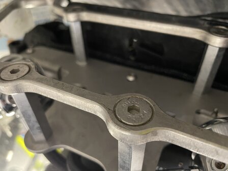 rEvo stand screw